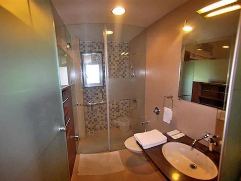 לונבלה Hotel Chandralok מראה חיצוני תמונה
