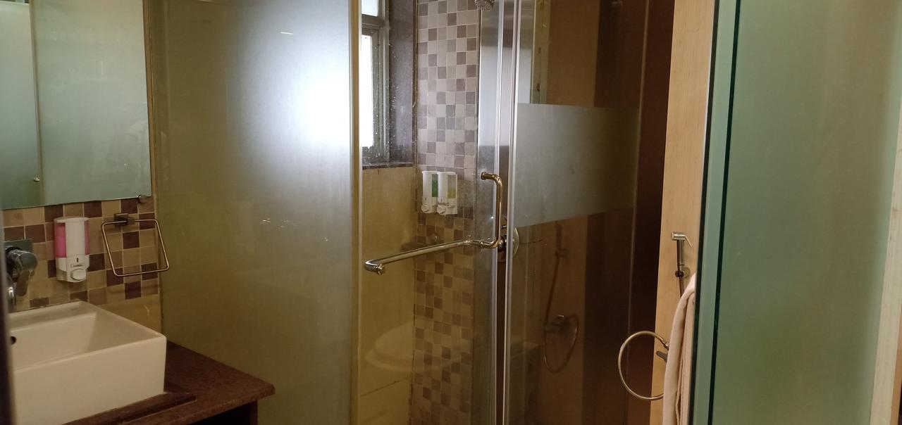 לונבלה Hotel Chandralok מראה חיצוני תמונה