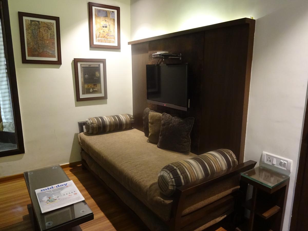 לונבלה Hotel Chandralok מראה חיצוני תמונה