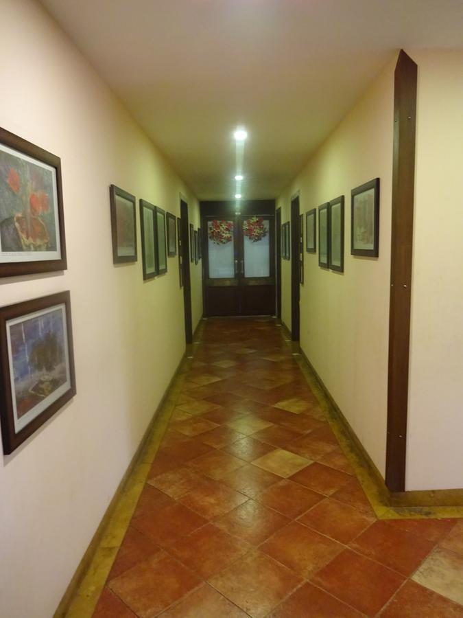 לונבלה Hotel Chandralok מראה חיצוני תמונה