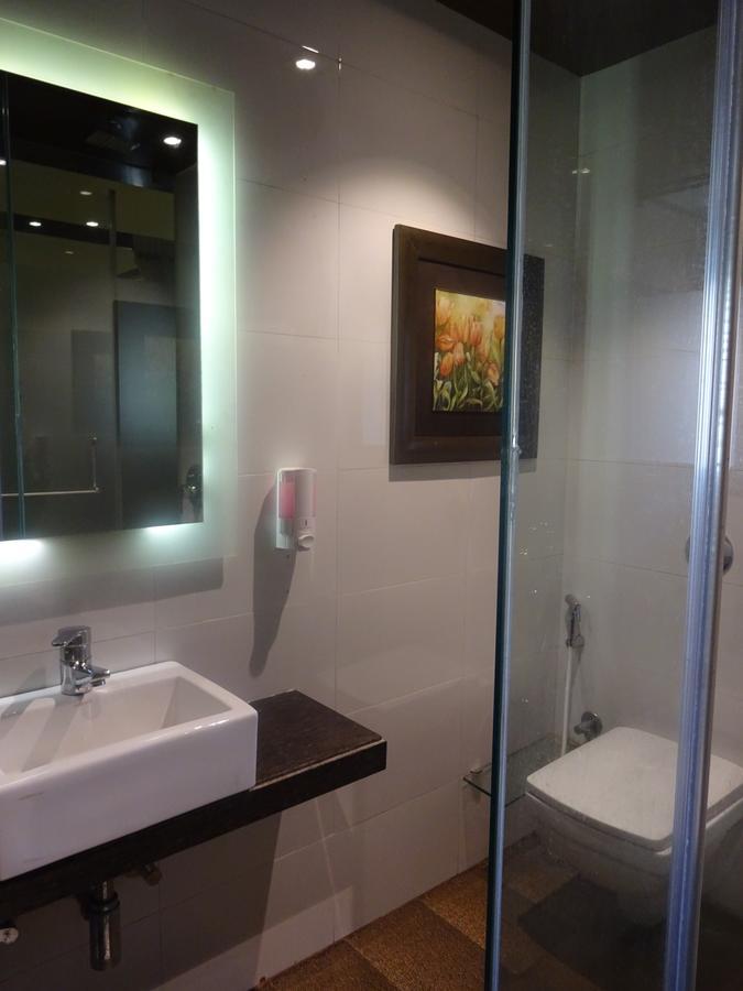 לונבלה Hotel Chandralok מראה חיצוני תמונה